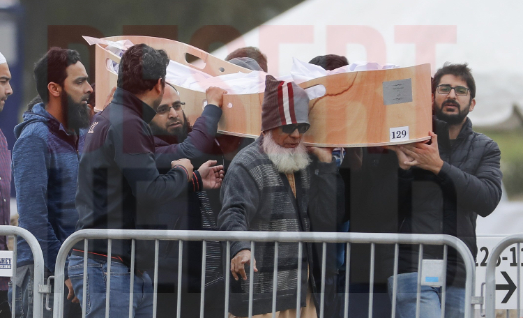 New Zealand to observe Muslim prayer after mosque attacks