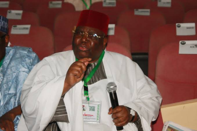 Breaking News:Ex-IGP, Gambo Jimeta is Dead