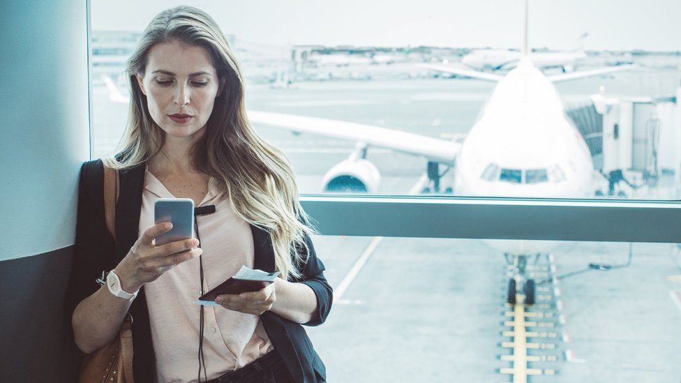  5G phones: How serious is the threat to US flights?